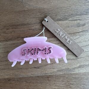 SKIMS Getting ready accessories - Hair Clip in cherry blossom